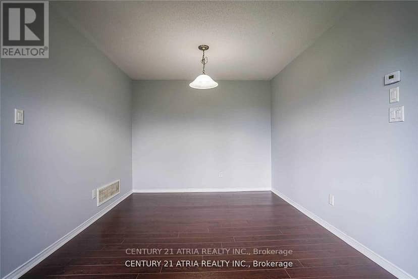 1424 Rennie Street — photo 3 of 5