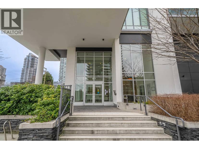 601 4465 JUNEAU STREET, Burnaby, photo 2