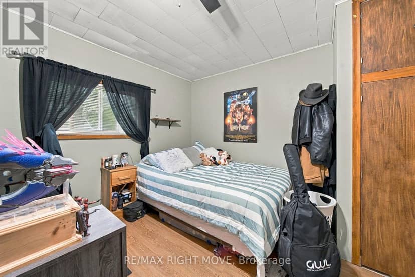 3425 Coronation Avenue — photo 27 of 38