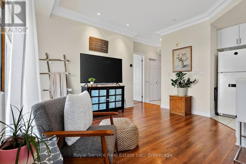 206 - 148 Third Street — photo 17 of 40