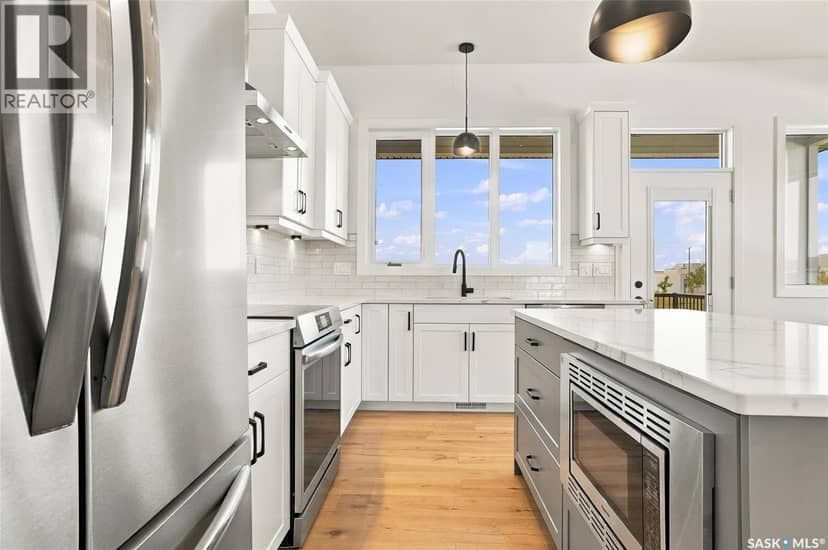 430 Augusta BOULEVARD — photo 15 of 40