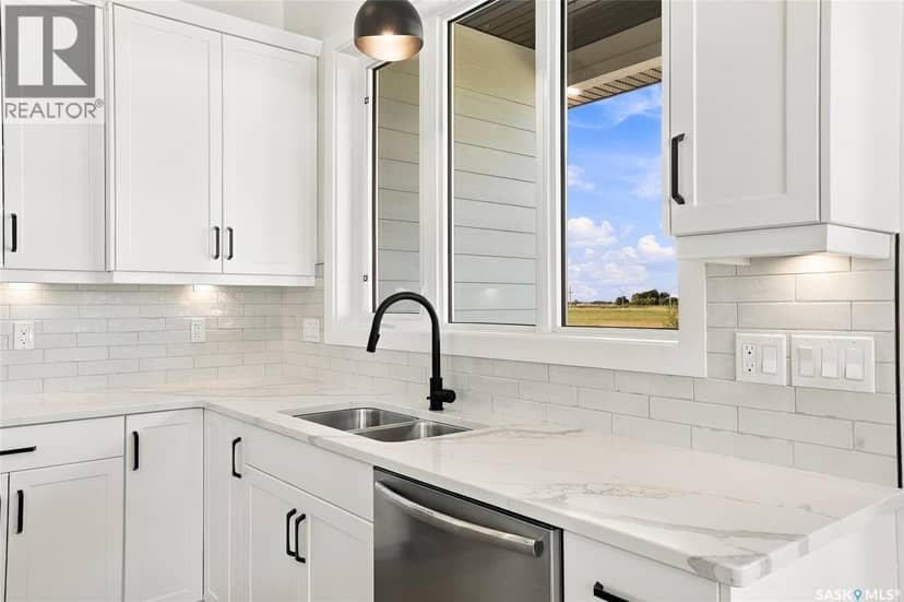 430 Augusta BOULEVARD — photo 20 of 40