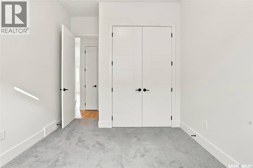 430 Augusta BOULEVARD — photo 27 of 40