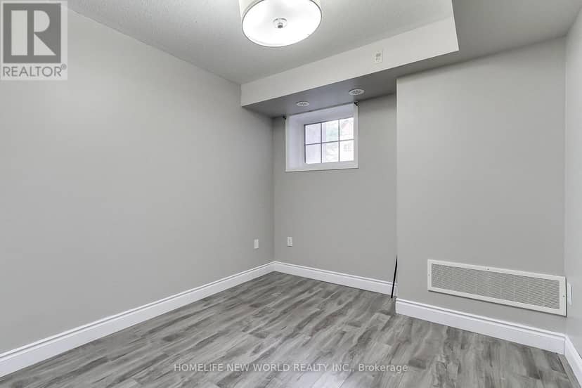 3 - 133 Isaac Devins Boulevard — photo 14 of 20