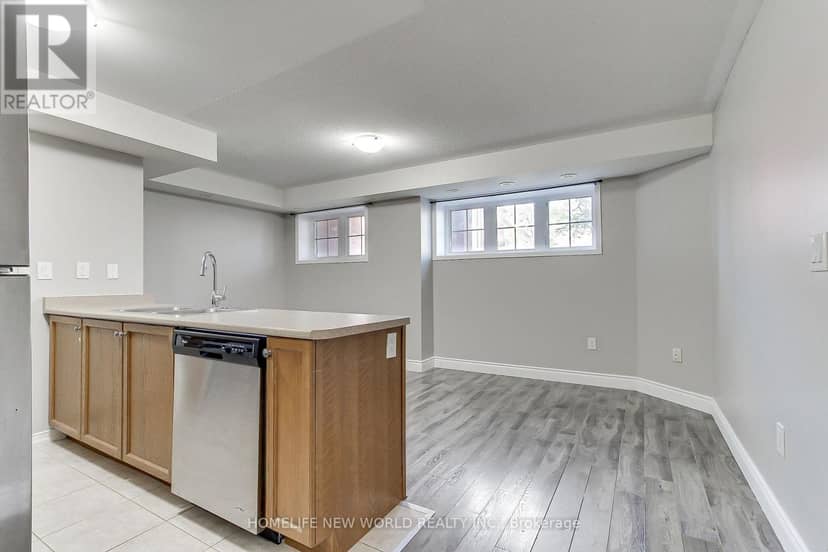 3 - 133 Isaac Devins Boulevard — photo 9 of 20