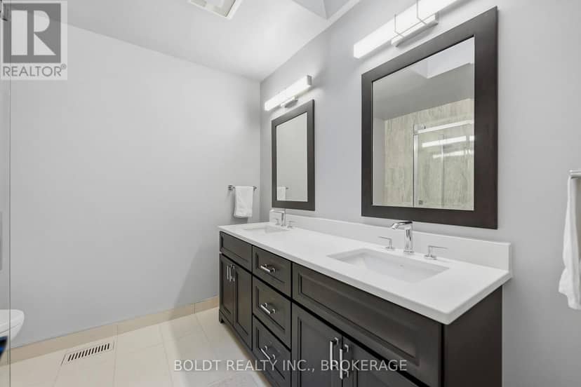 25 - 275 Pelham Road — photo 17 of 32