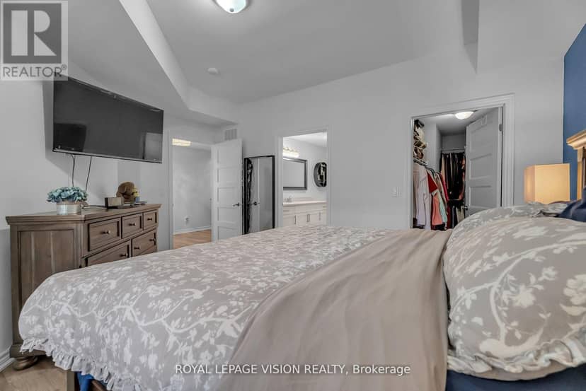 Listing 30304373 — photo 20 of 40