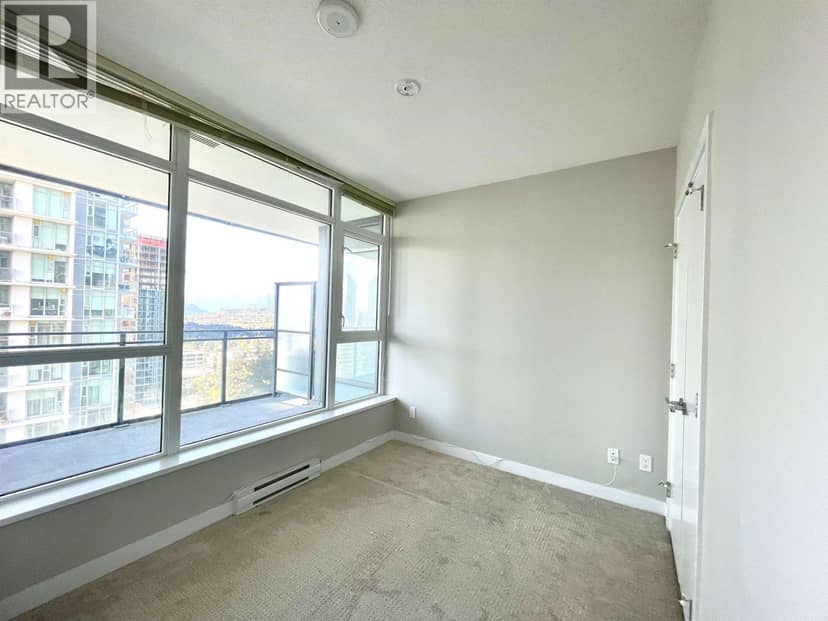 2305 4900 LENNOX LANE, Burnaby, photo 8