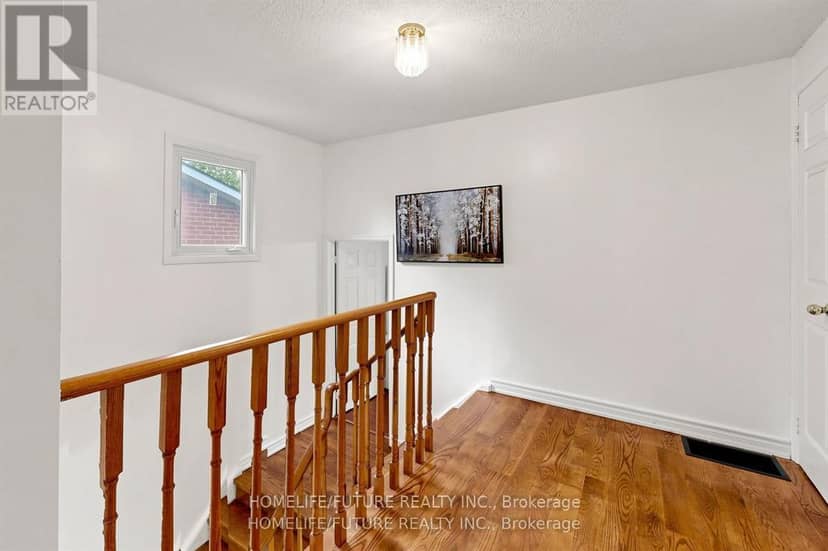 86 Halfmoon Square — photo 23 of 40