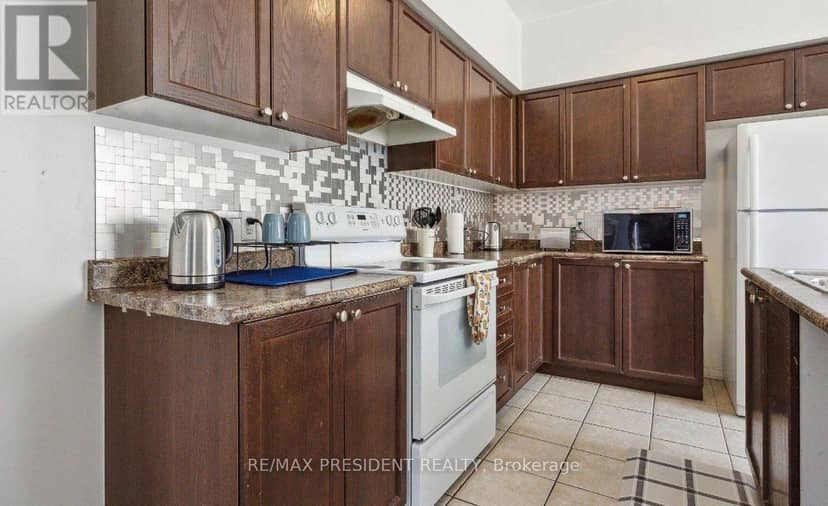 3 Herzberg Gardens — photo 2 of 24