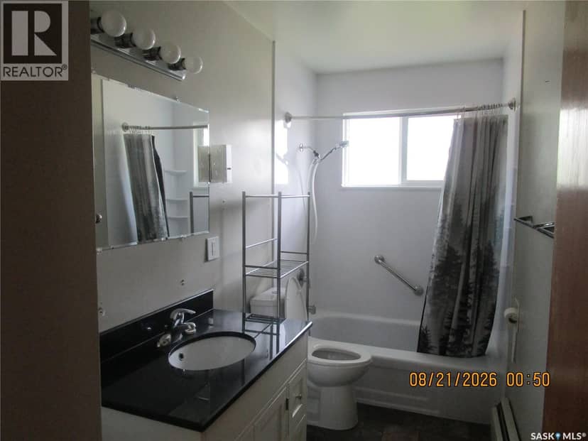 112 Wood Crescent — photo 14 of 26