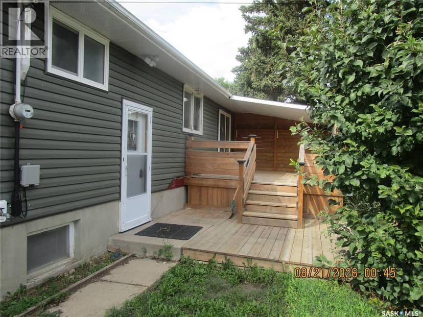 112 Wood Crescent, Assiniboia, photo 4