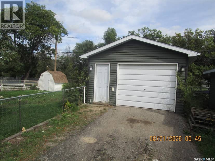 112 Wood Crescent, Assiniboia, photo 3