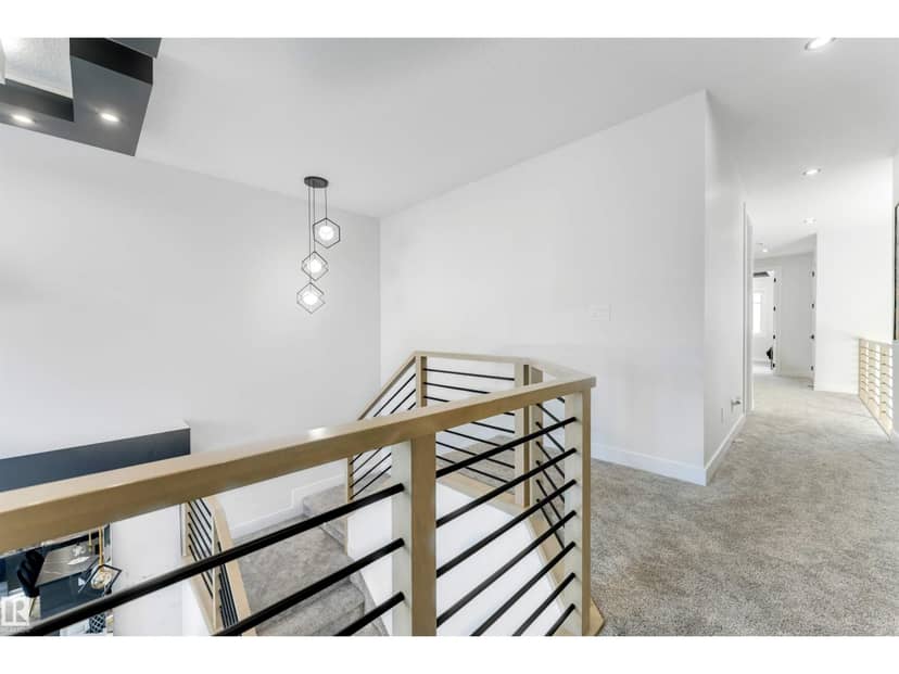 2514 63 AV — photo 30 of 40