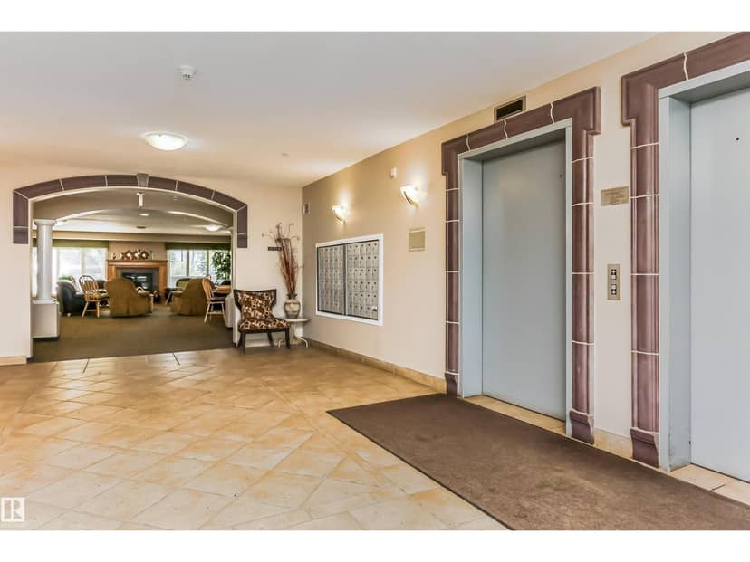 #218 261 Youville Dr E NW, Edmonton, photo 5