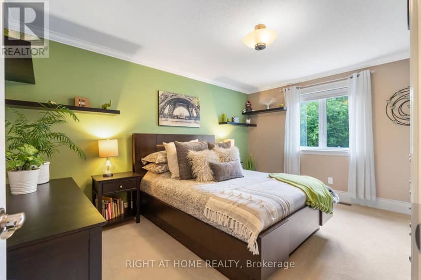 103 Borealis Crescent — photo 32 of 40