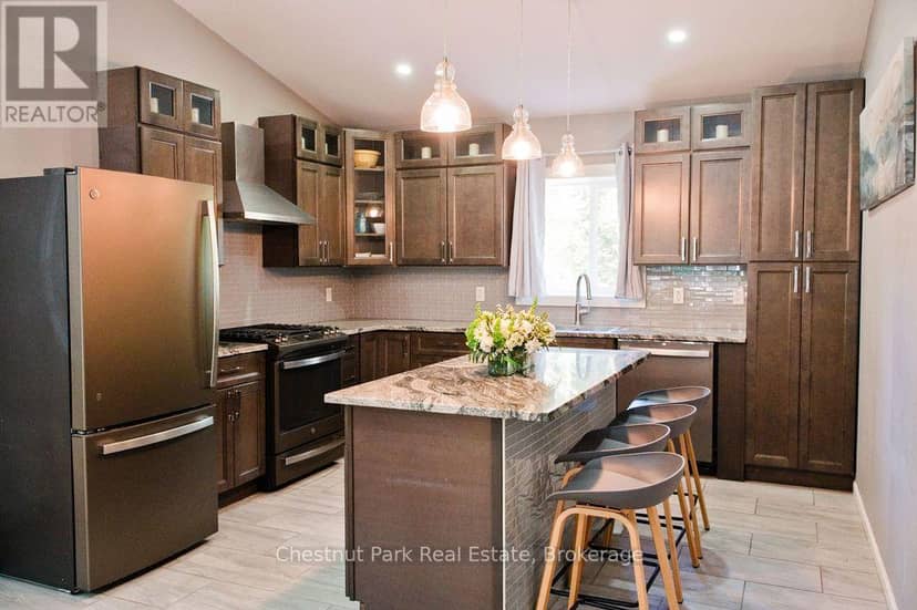 1170 Alderdale Road — photo 12 of 40