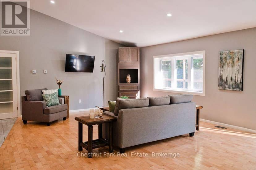 1170 Alderdale Road — photo 9 of 40