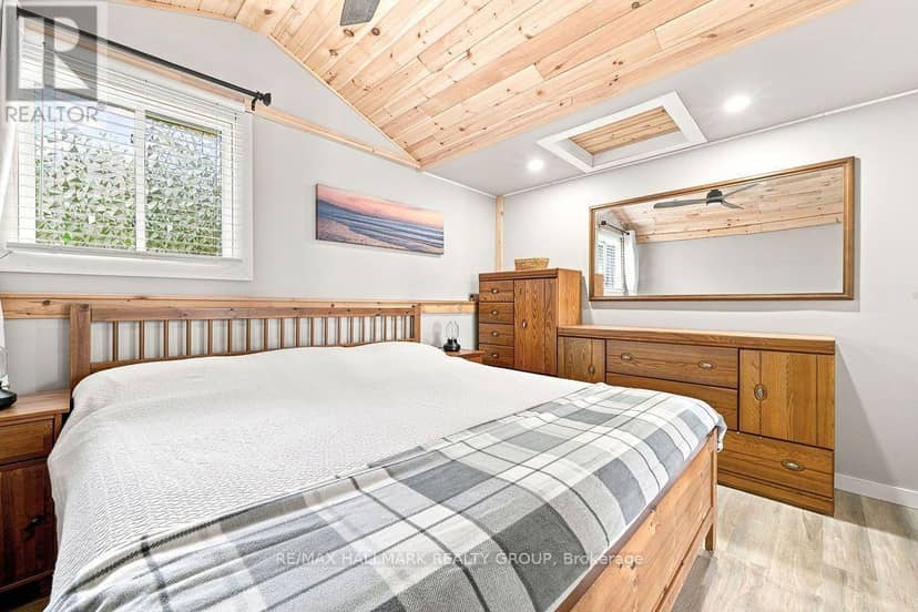 555 Island View Drive — photo 13 of 40