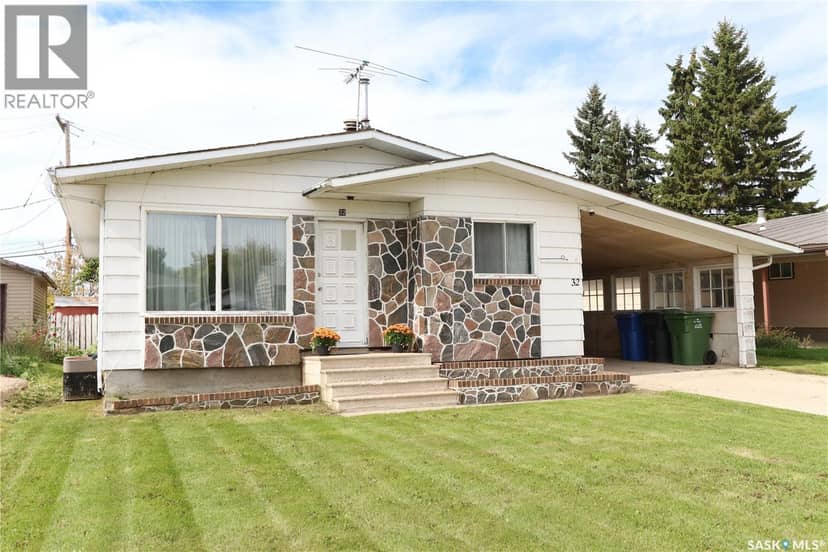 32 Clarke AVENUE, Yorkton