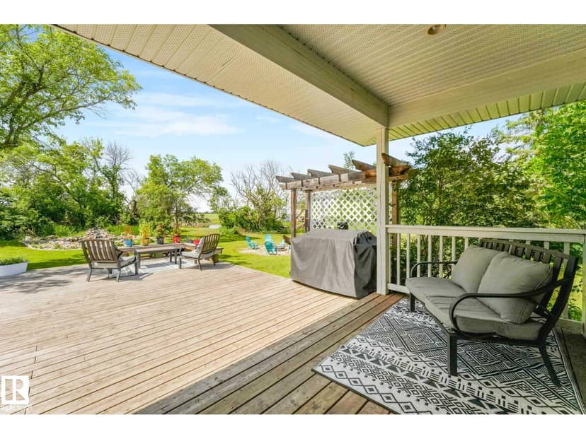 553006 Range Road 153, Rural Two Hills County, photo 6