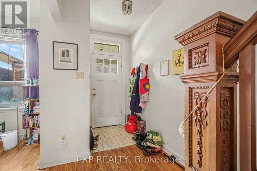 107 Hopewell Avenue, Ottawa, photo 3