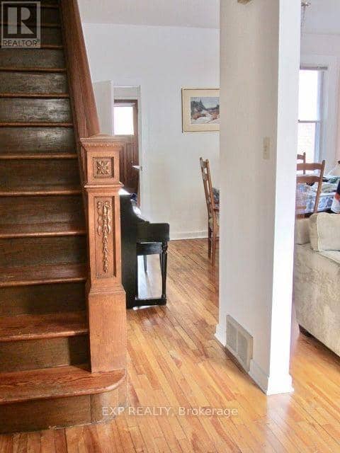 107 Hopewell Avenue, Ottawa, photo 6