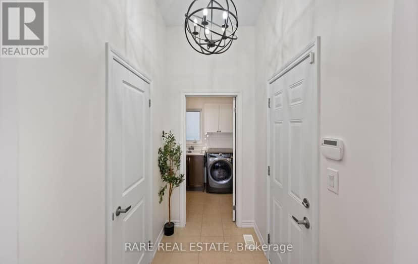 42 Hackett Street — photo 16 of 40