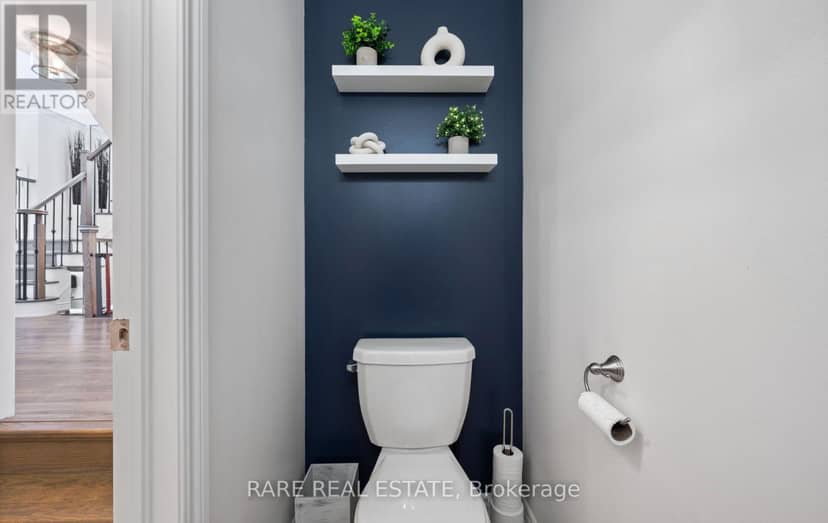 42 Hackett Street — photo 18 of 40