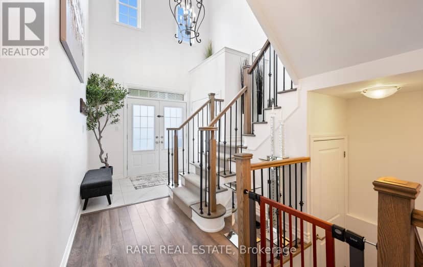 42 Hackett Street — photo 6 of 40