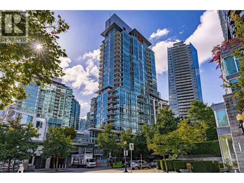 807 590 NICOLA STREET, Vancouver