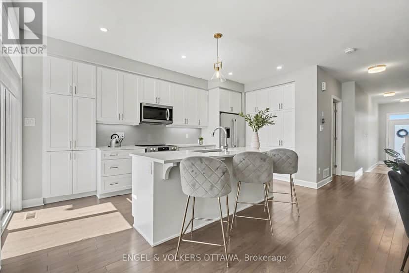 57 Mandevilla Crescent — photo 10 of 35