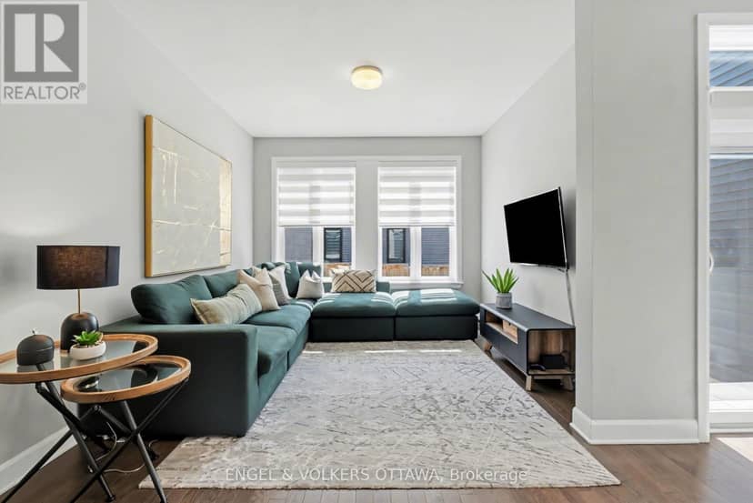 57 Mandevilla Crescent — photo 12 of 35