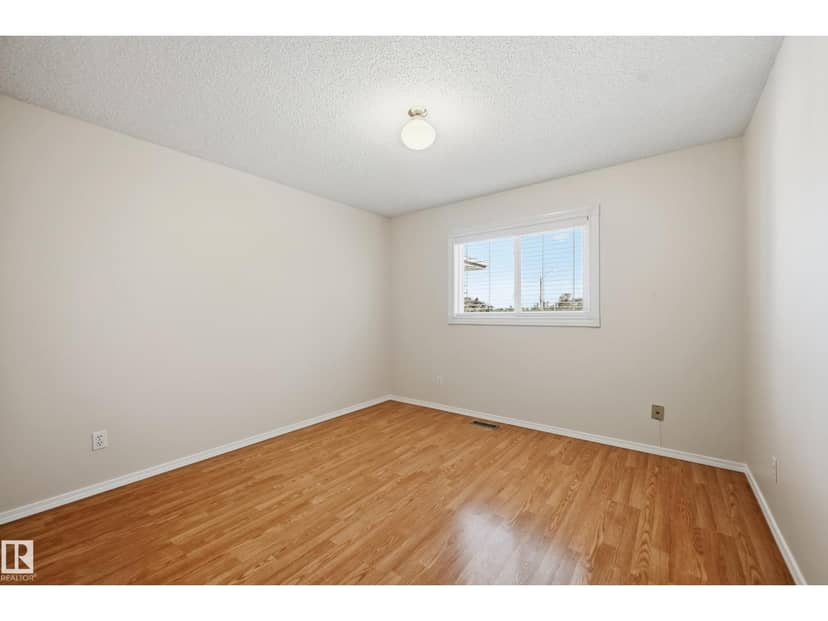 11102 11A AV NW — photo 17 of 40