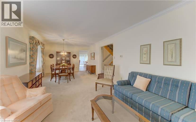 298 ROXTON Drive — photo 8 of 35