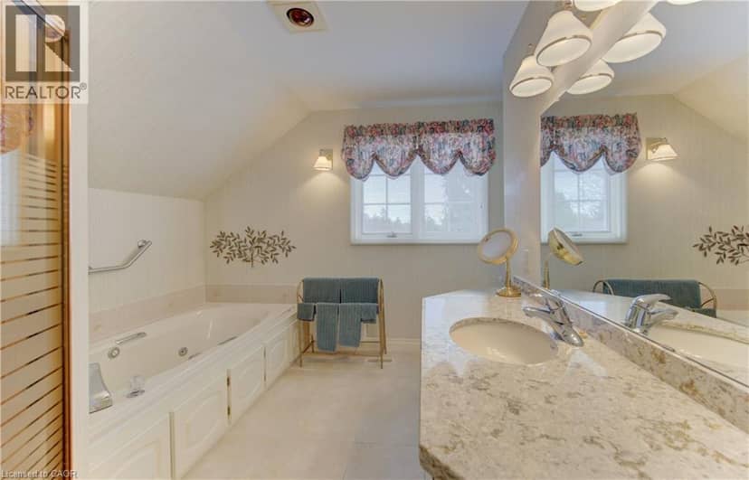 298 ROXTON Drive — photo 20 of 35