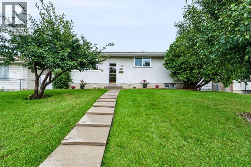 1012 Raynard Crescent SE, Calgary, photo 2