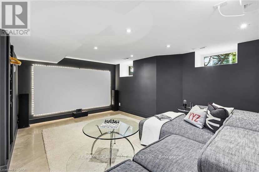 2 Freeman Place — photo 24 of 35