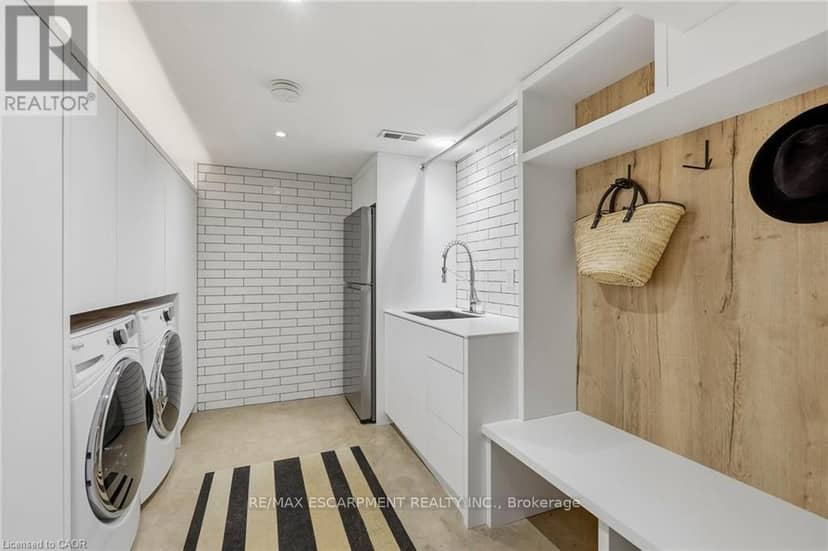2 Freeman Place — photo 26 of 35