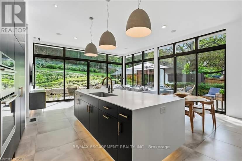 2 Freeman Place — photo 9 of 35