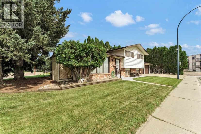 2702 24 Street SE, Medicine Hat, photo 2