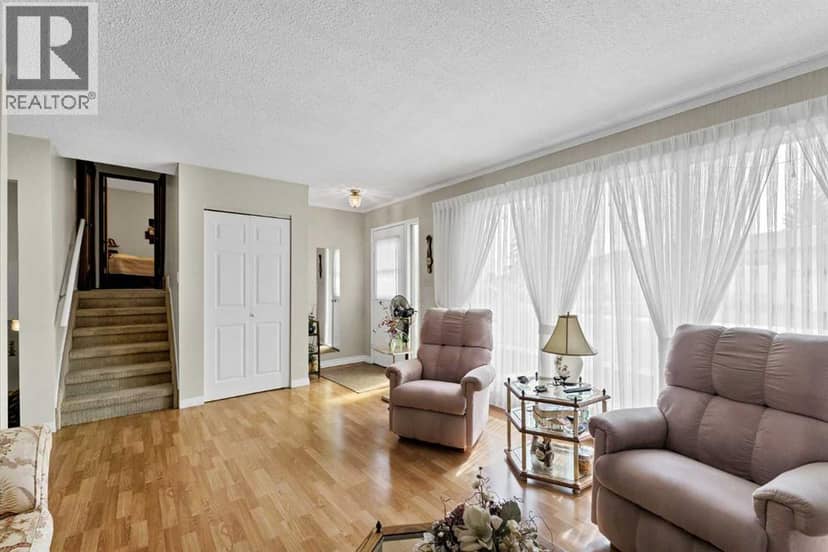 2702 24 Street SE, Medicine Hat, photo 8