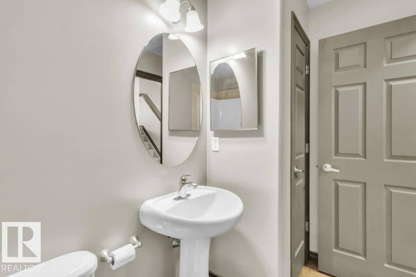 4217 McMullen Pl SW — photo 16 of 40