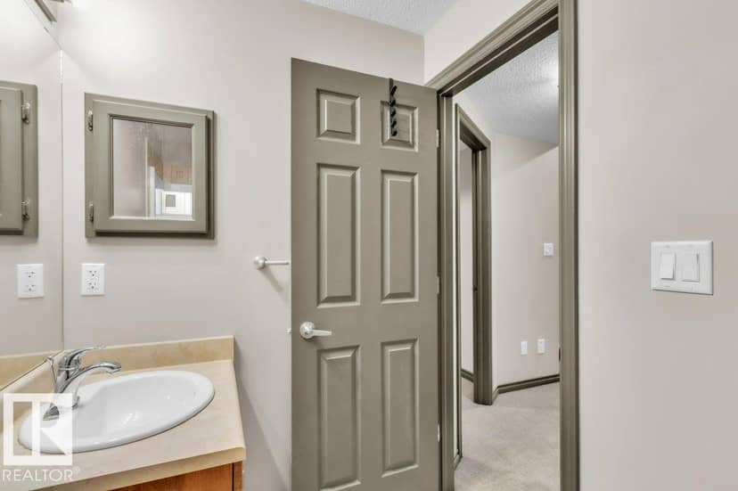 4217 McMullen Pl SW — photo 34 of 40
