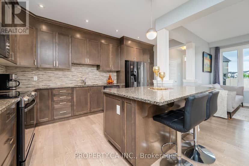 125 Sweetvalley Drive — photo 13 of 40