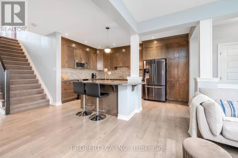 125 Sweetvalley Drive — photo 12 of 40