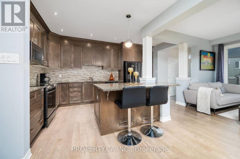 125 Sweetvalley Drive — photo 11 of 40