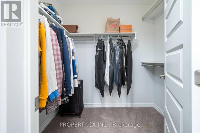 125 Sweetvalley Drive — photo 30 of 40
