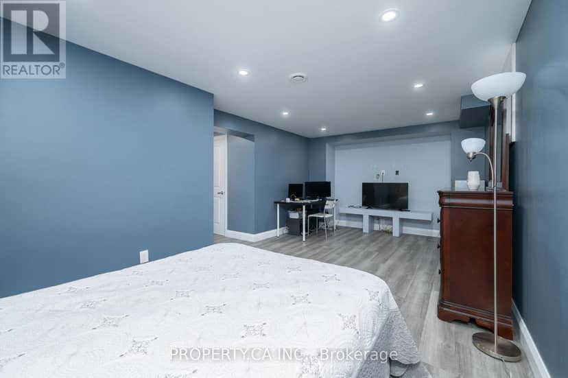 125 Sweetvalley Drive — photo 38 of 40