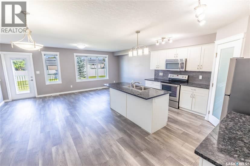 508 940 Bradley STREET, Moose Jaw, photo 5